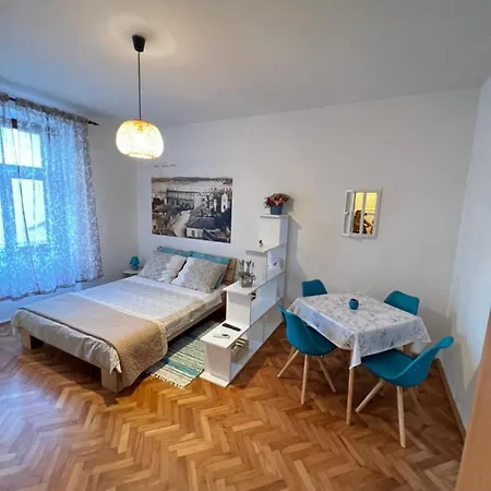 Colorita Apartment *