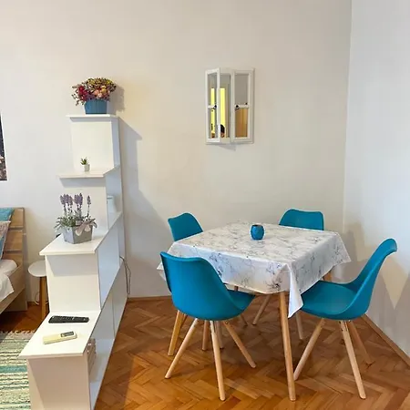 Colorita Pula