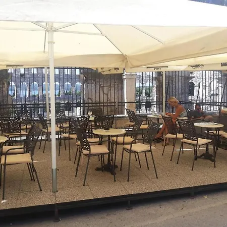 Colorita 公寓 普拉