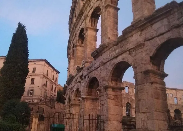 アパート Colorita プーラ